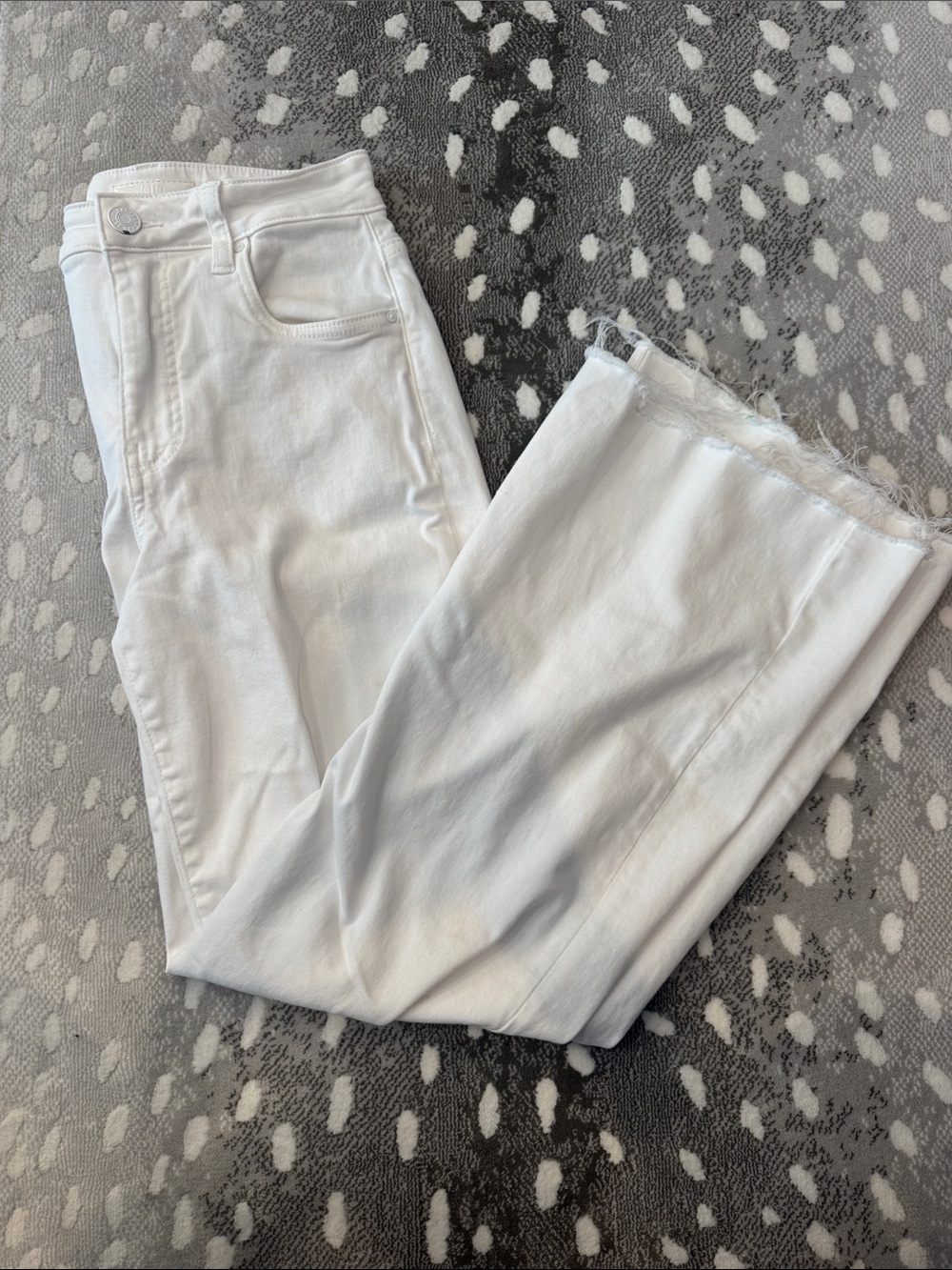 Kut from the Kloth White High-Rise Ankle Crop Jeans